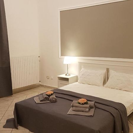 Residenza Trevisani Apartment Бари Екстериор снимка